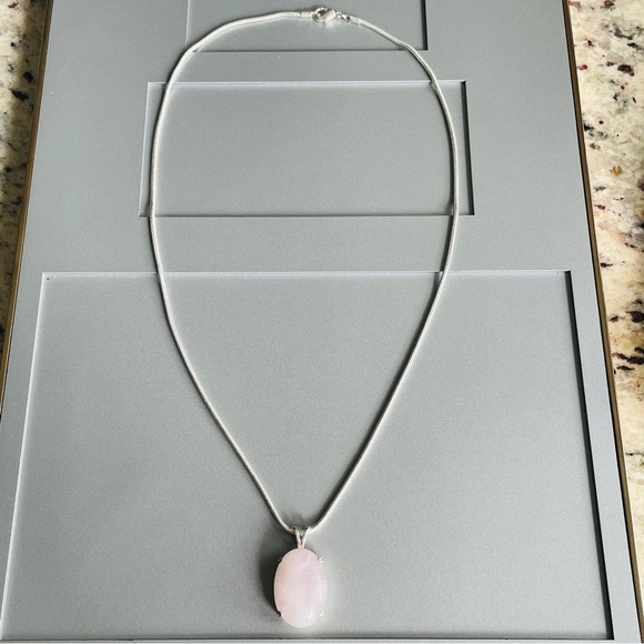 Natural Pink Rose Quartz Oval Pendant Silver Snake Chain Necklace Silver - Picture 4 of 5